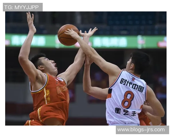 CBA八一对阵福建精彩对决全程360直播不容错过