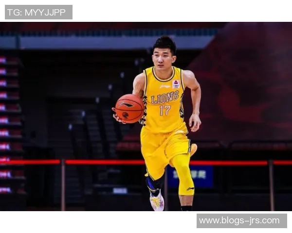 孙铭徽的篮球之路：从青涩少年到国家队核心的成长历程